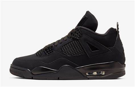 Jordan 4 BLACK CAT